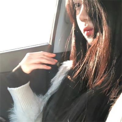 采蘑菇的夫妻